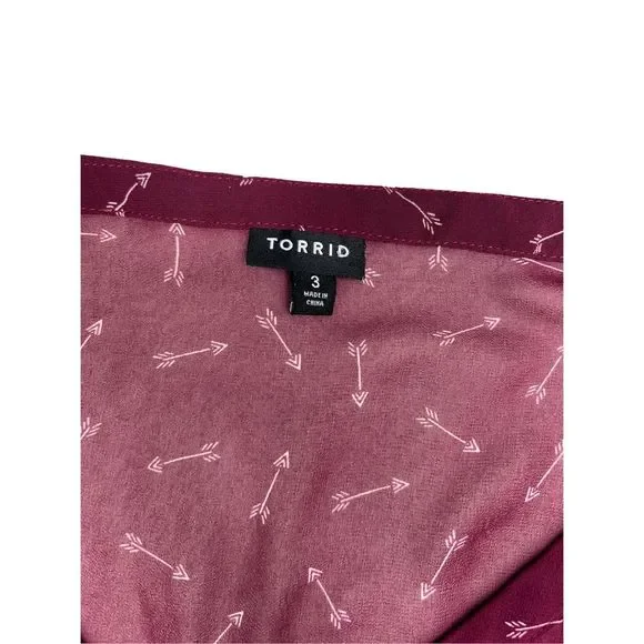 Torrid 3X maroon white arrow pattern sheer 1/2 sleeve V-neck babydoll dress - Picture 3 of 4